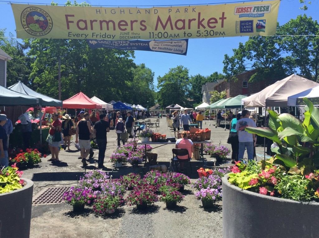 Highland Park Farmers Market banner on Raritan Avenue — Fridays June through December